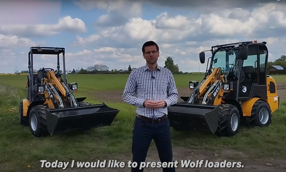 What are the applications of the Wolf Mini 780 loader?